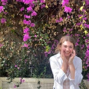 Meet your Posher, Leah